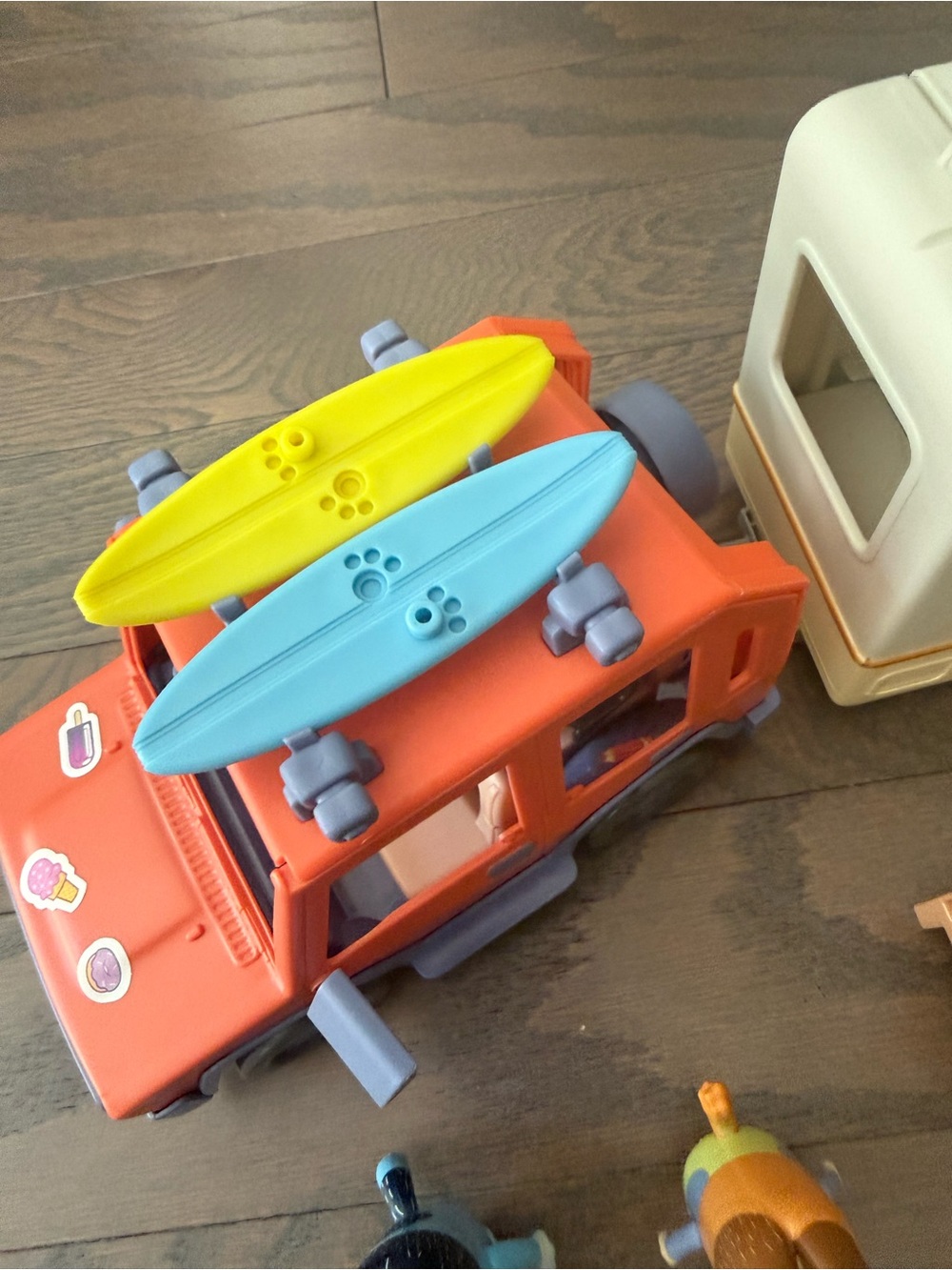 Disney Bluey Camping Playset W/ Car Camper Figures Tent Surf boards - Picture 8 of 16